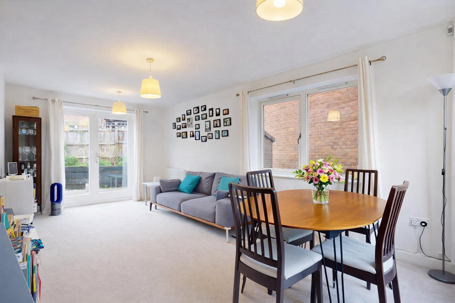 Lowery Crescent, Oxley Park, Milton Keynes